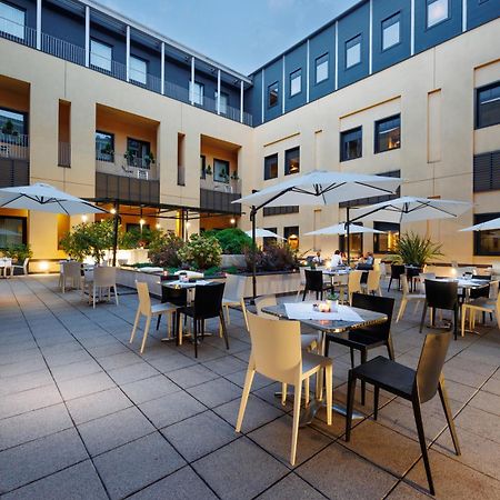 Ih Hotels Milano Gioia Exterior photo