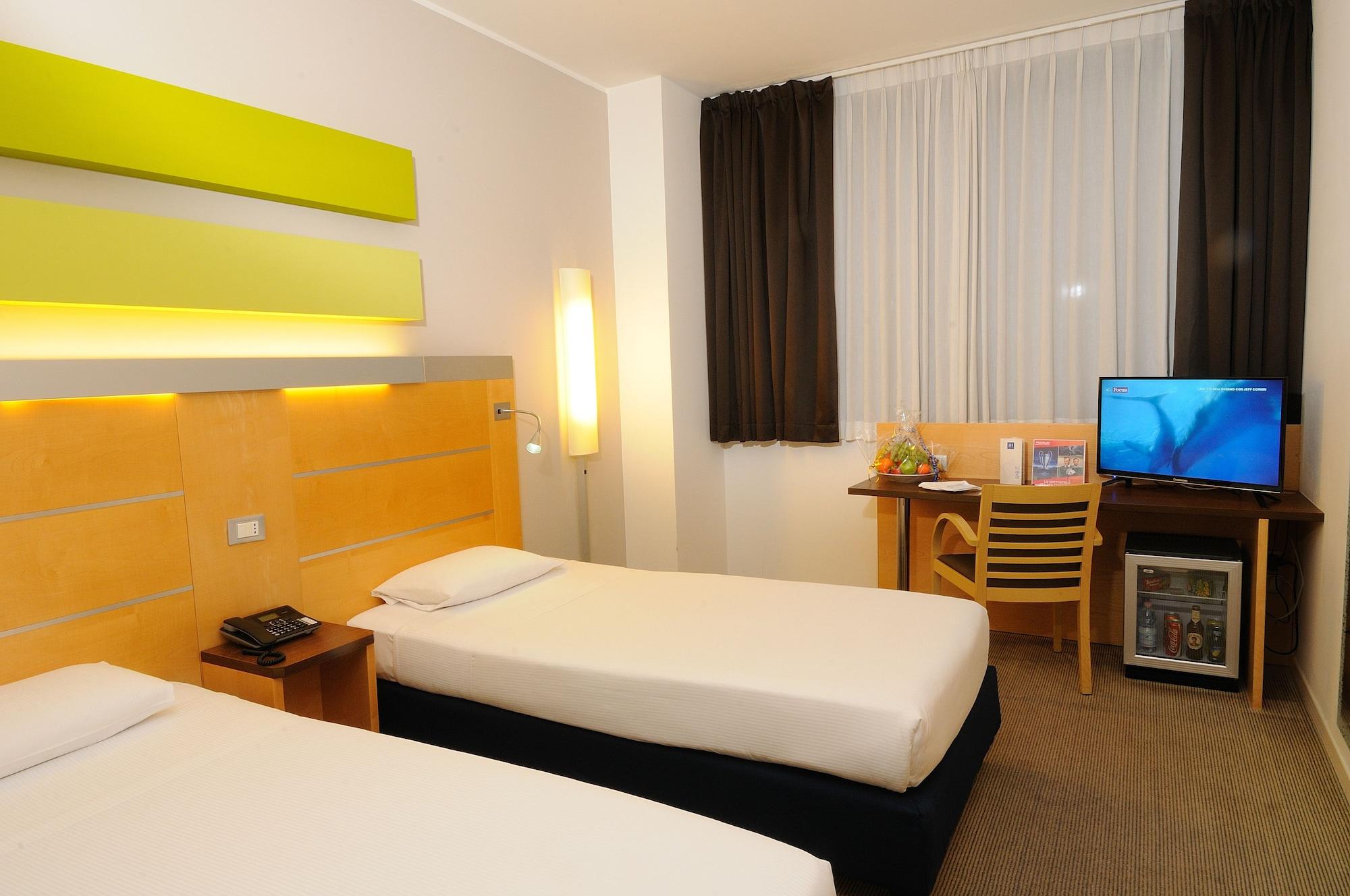 Ih Hotels Milano Gioia Exterior photo