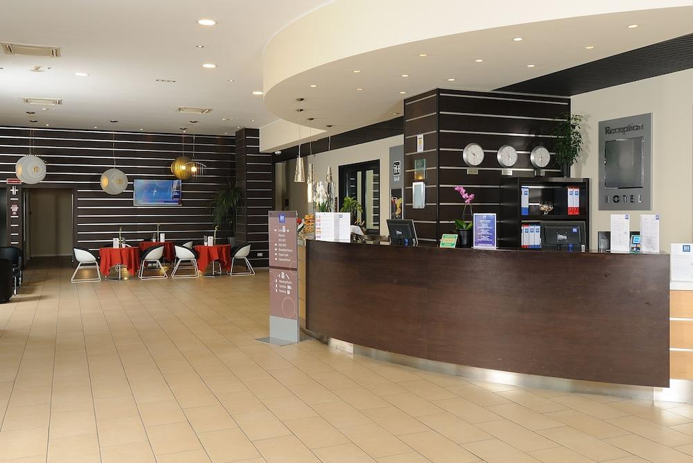 Ih Hotels Milano Gioia Exterior photo