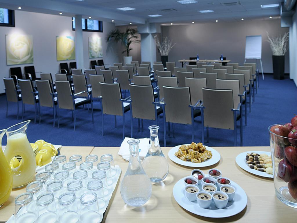 Ih Hotels Milano Gioia Exterior photo