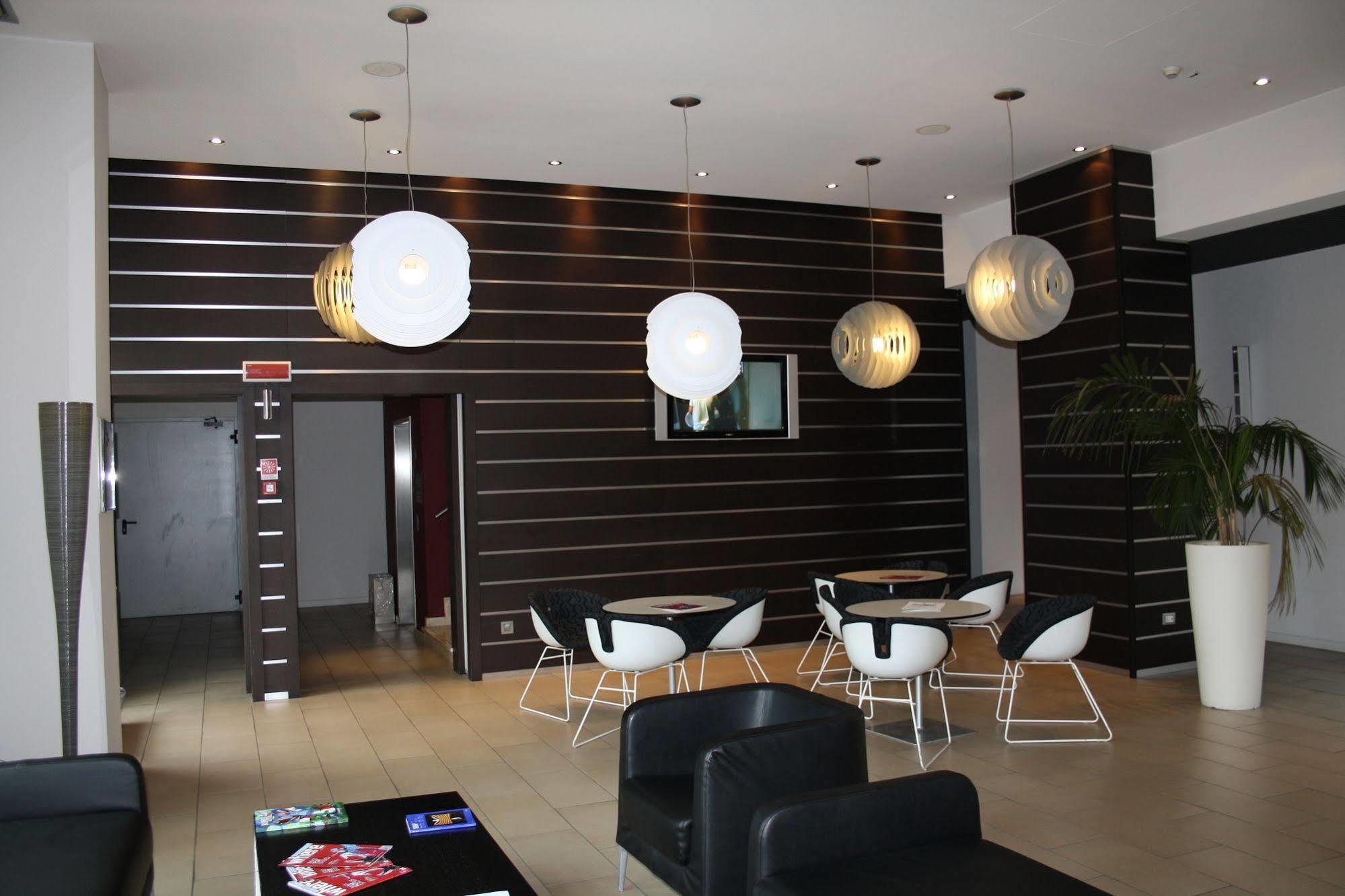 Ih Hotels Milano Gioia Exterior photo