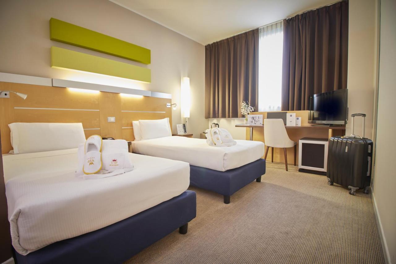 Ih Hotels Milano Gioia Exterior photo