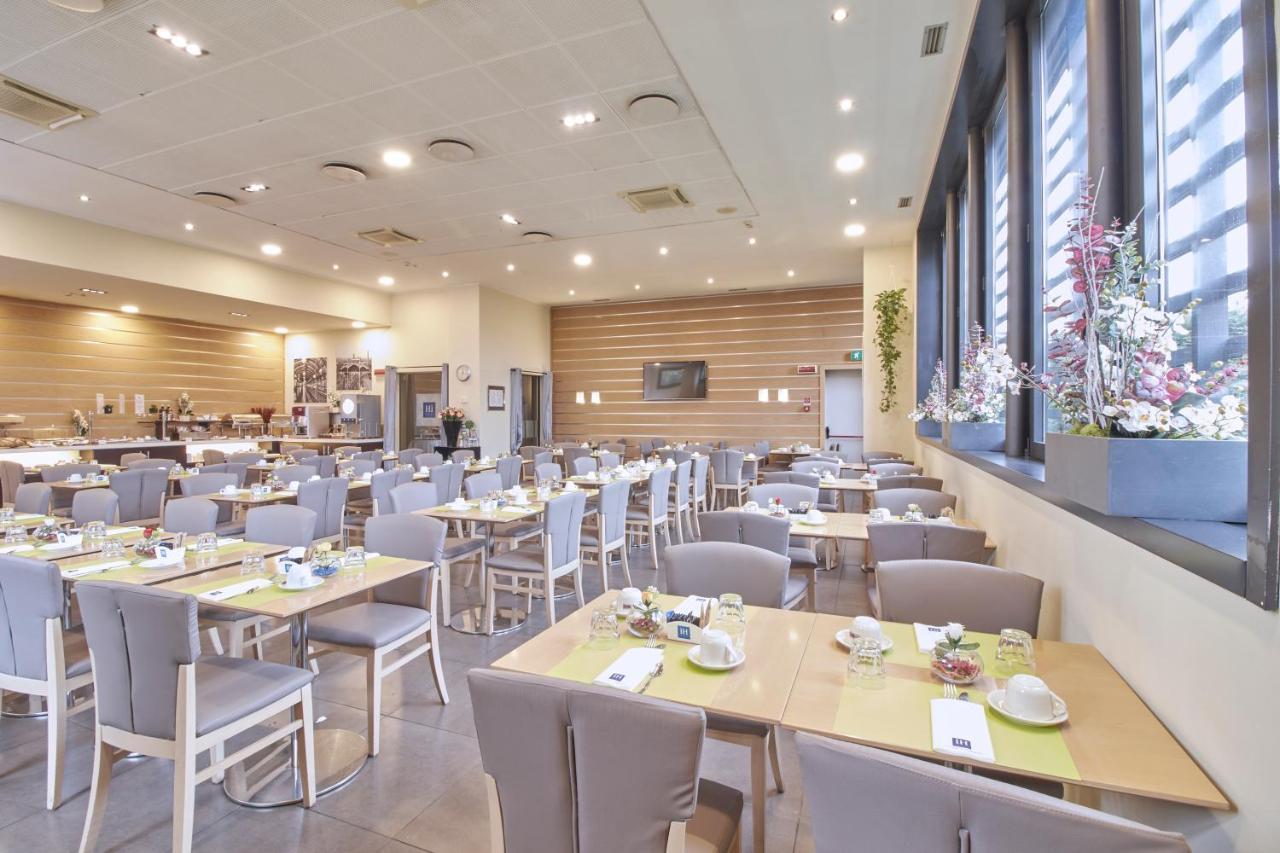 Ih Hotels Milano Gioia Exterior photo